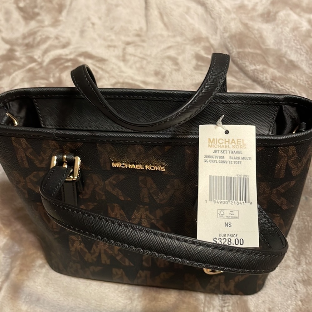 💕Michael Kors Jet set travel 💕